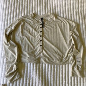 Vuori long sleeve crop top